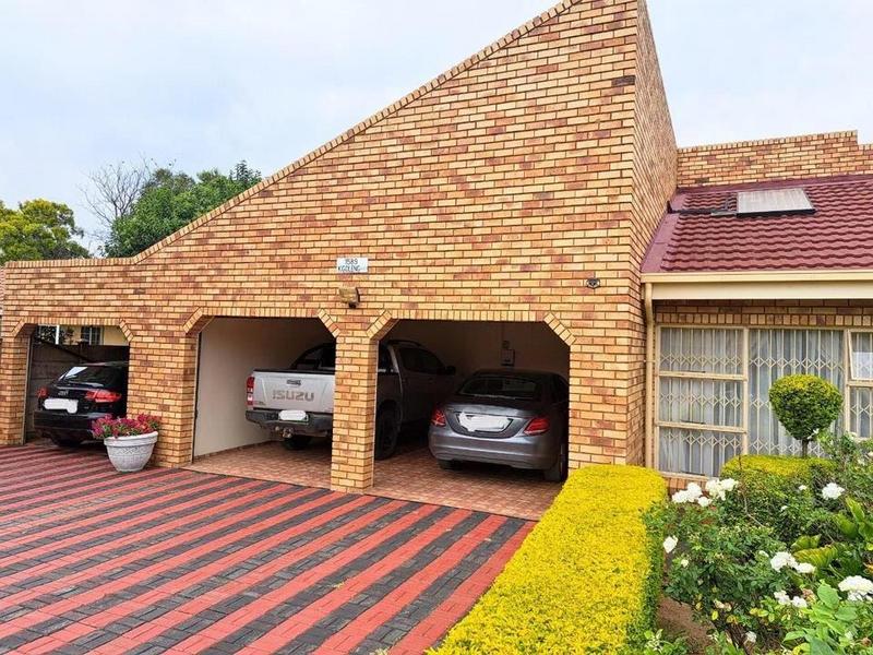 5 Bedroom Property for Sale in Mmabatho North West